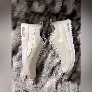 air max thea pale ivory